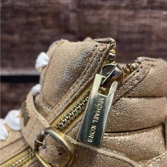 Michael Kors Shoes (kids) - Picture 9 of 11